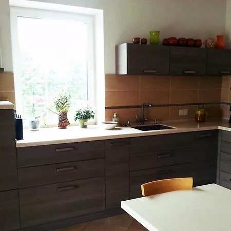 Chambre Legere Dans Une Maison Familiale * Parijs
